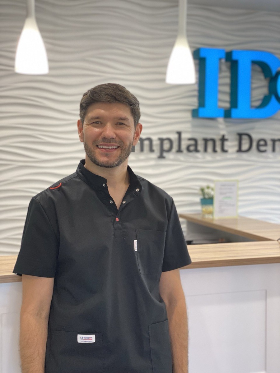 Руководитель стоматологии Айдек г.Уфа Зиннатуллин Артур Айратович Стоматолог-терапевт, стоматолог, стоматолог-ортопед.