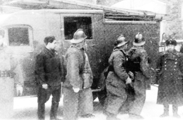 1943 год. Пожарные учения на заводе №15 в Чапаевске