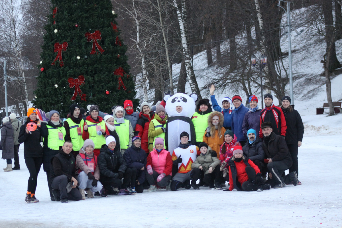 Волонтёры и несколько участников, включая гостей. фото: Анна Соколова