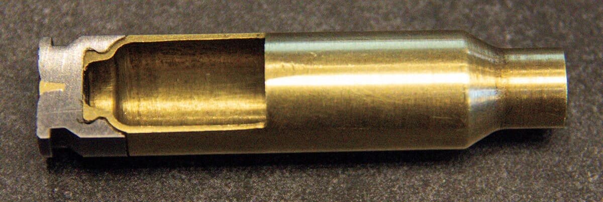 Гильза патрона.