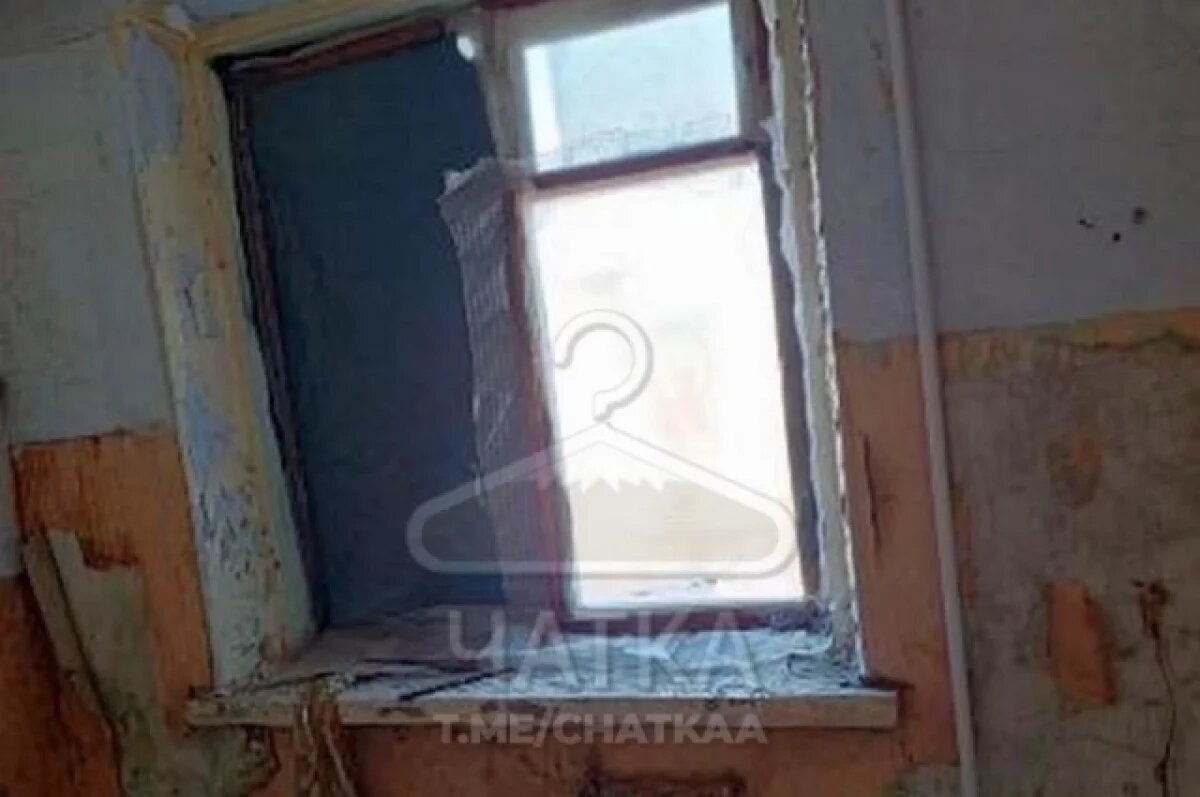    Мать-одиночка на Камчатке замерзает в квартире, выданной властями