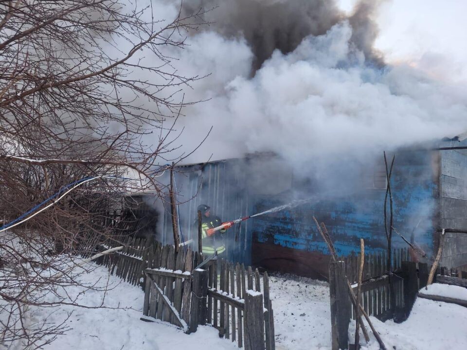    Пожар в Целинном районе . Источник: t.me/ugochs22