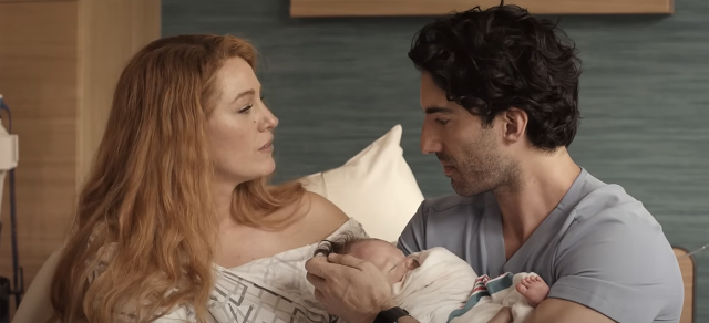 Джастин Бальдони и Блейк Лайвли в сцене родов фильма «Все закончится на нас».  