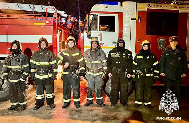 Из загоревшейся в Твери квартиры на 8 этаже удалось спасти мужчину