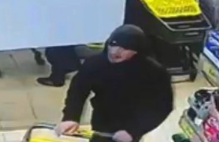  Кадр из оперативной съемки УМВД России по Тюменской области