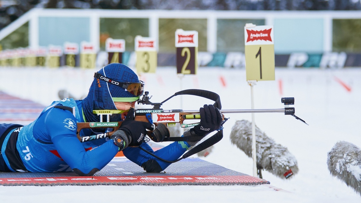    Югорский биатлонист Дмитрий Иванов одержал победу в прологе в Рязани
