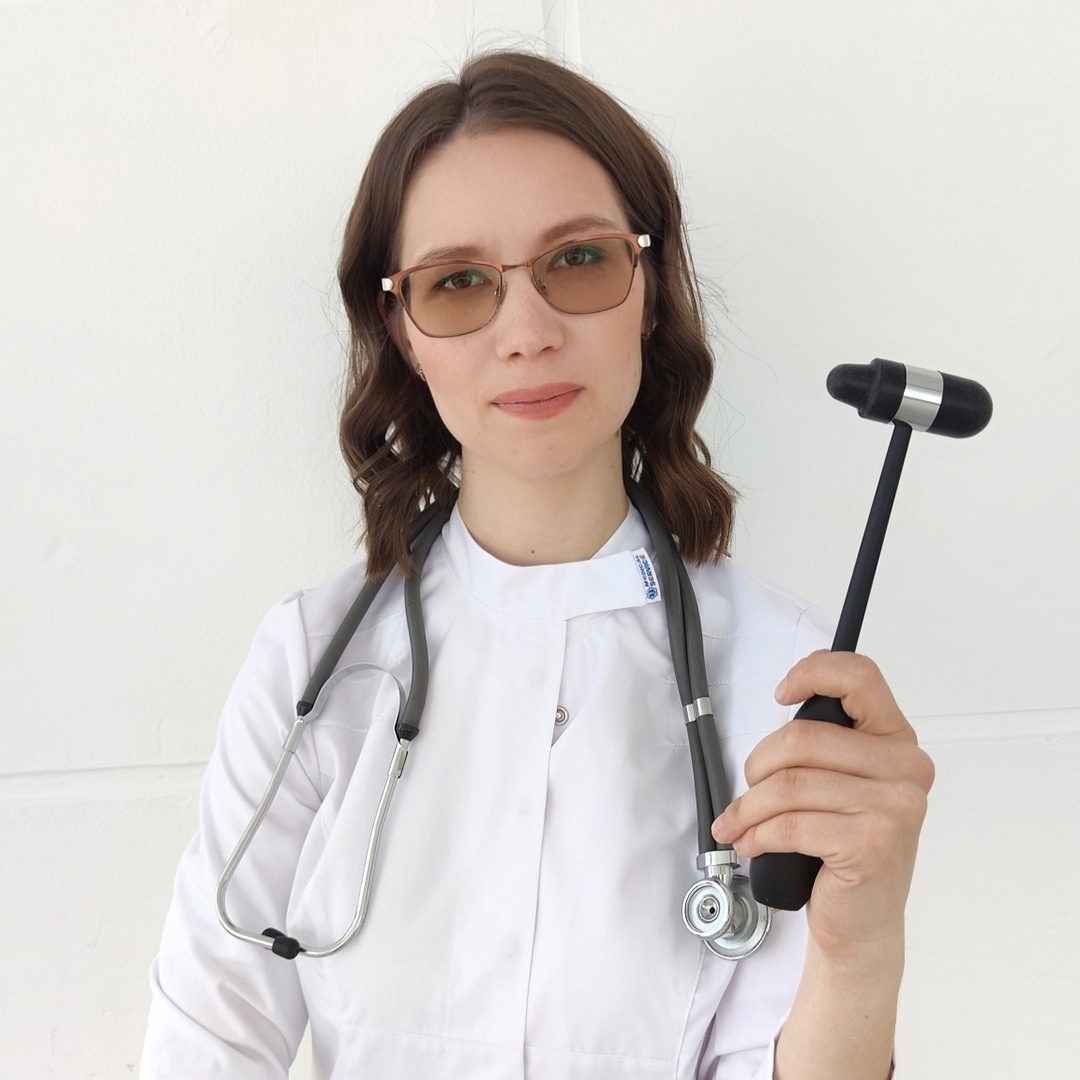 Напомню, как я выгляжу. 