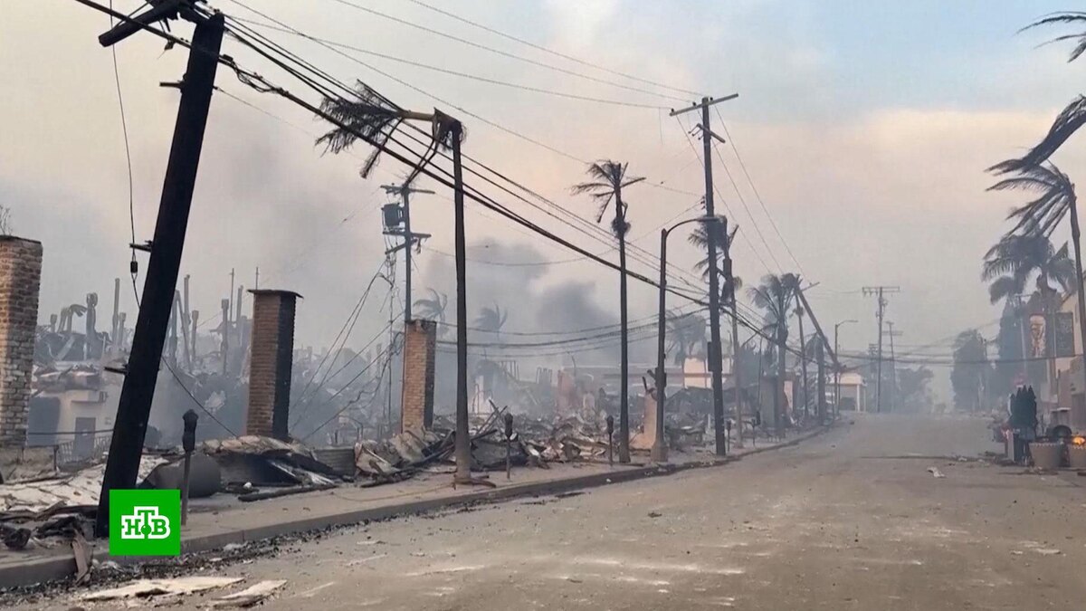    На руинах сгоревших в Калифорнии домов орудуют мародеры