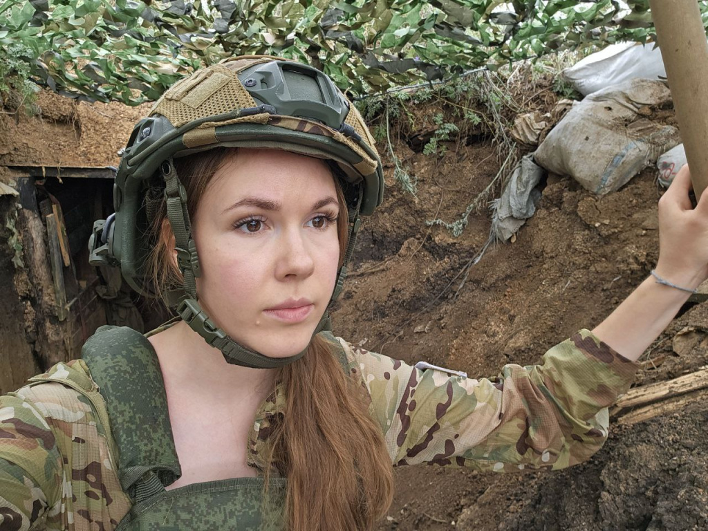 Алина Липп, Донбасс