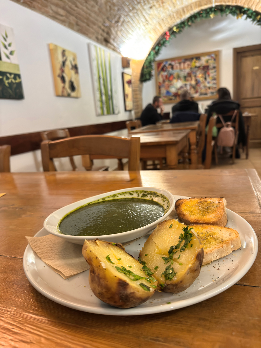 К примеру, вот похлебка из черного кабачка 