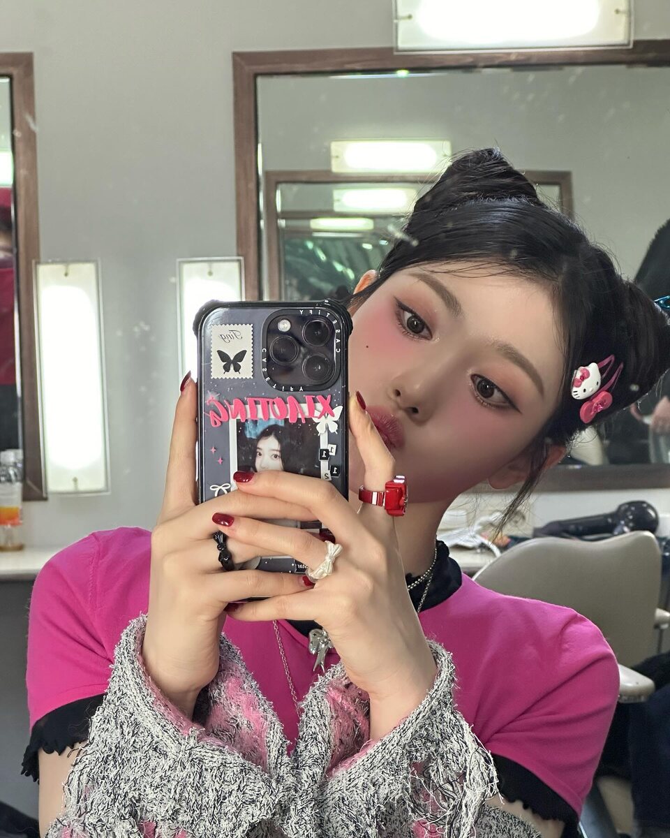    Сяотин из Kep1erСоцсети