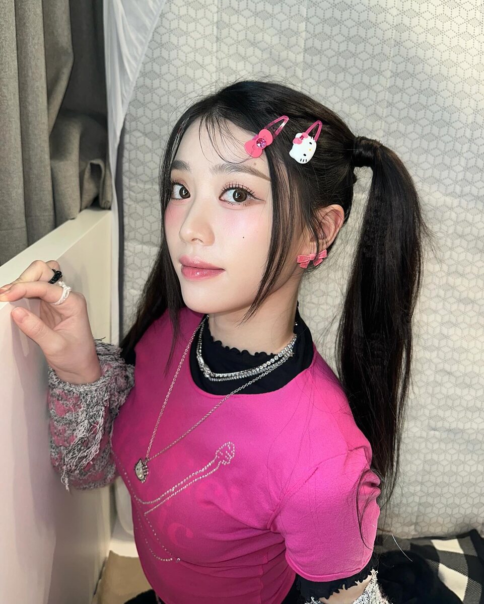    Сяотин из Kep1erСоцсети