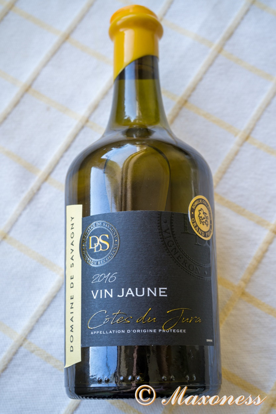 Вино Domaine de Savagny Vin Jaune от La Maison du Vigneron, винтаж 2016-го. Франция, Жюра
