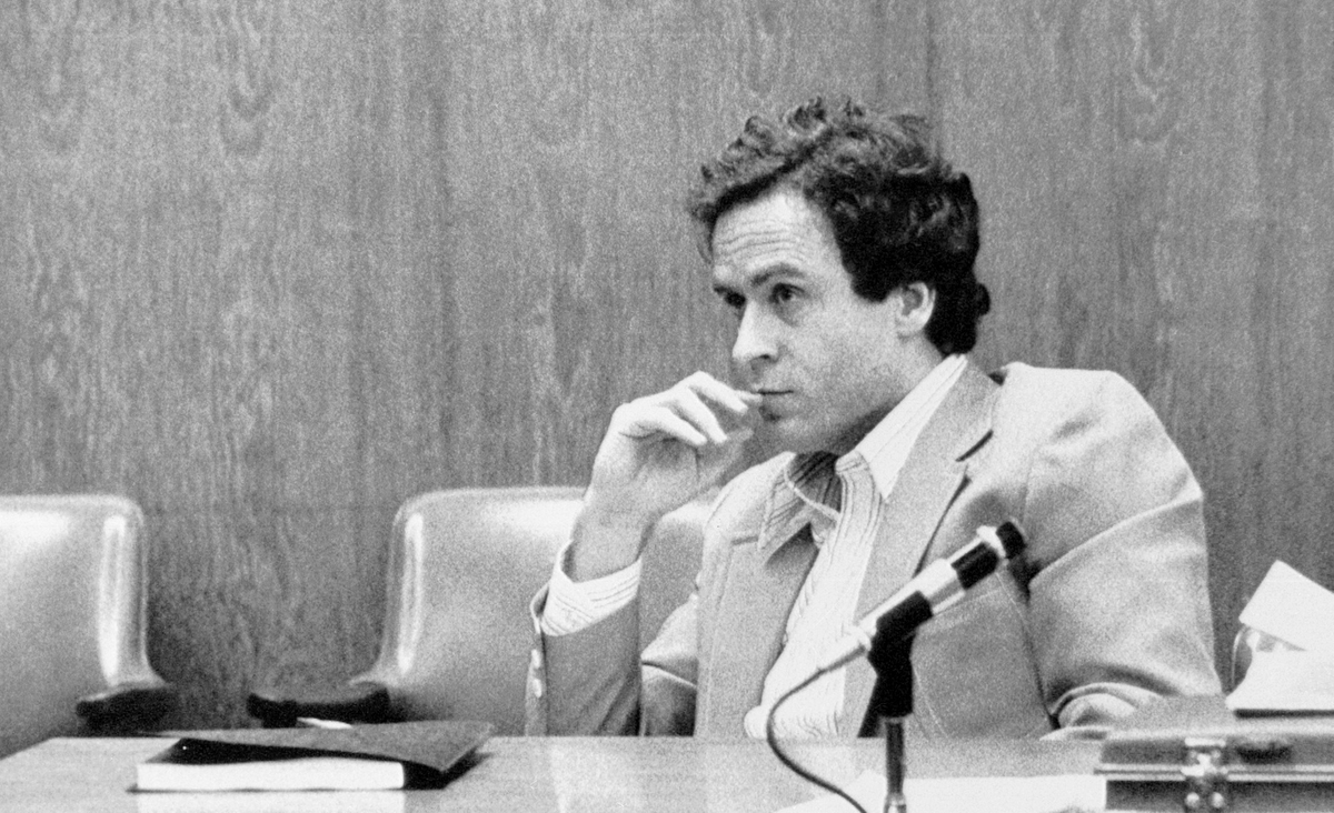 Тед Банди на суде. Фото из окрытых источников.