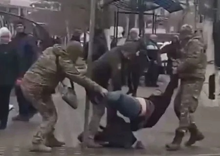    «Колебания вместе с линией американской партии». На Украине адвокаты и военные бунтуют против ТЦК и командиров ВСУ