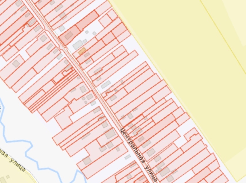 В деревнях обычно участки очень узкие. 