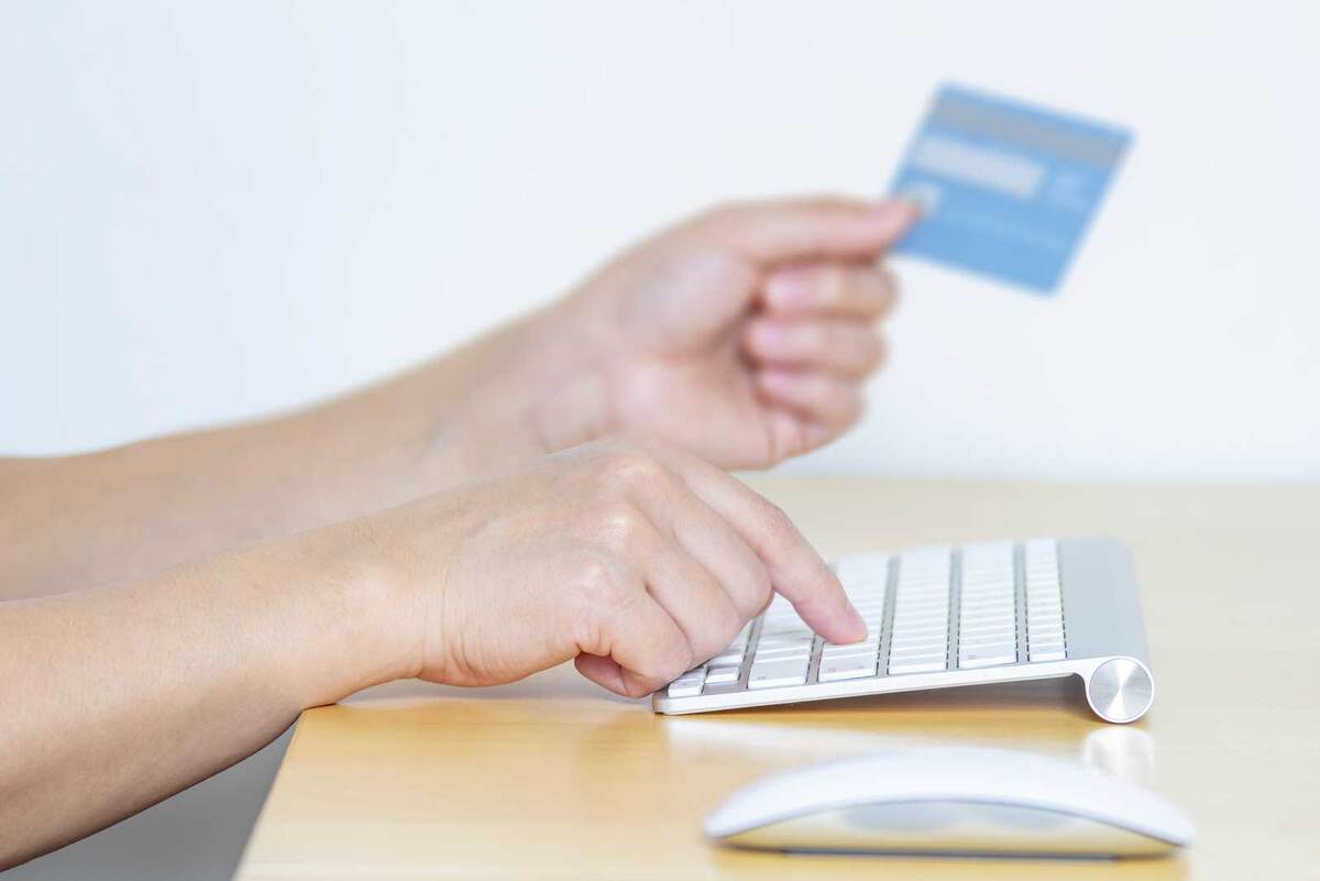 Чем меньше о вас информации, тем больше безопасность ваших денег, однако иногда информацией просто приходится делиться.