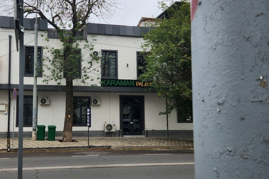    Здание отеля «Караман палас», в котором отравились и скончались двое россиян / Источник: © Валерий Бирюков/ТАСС