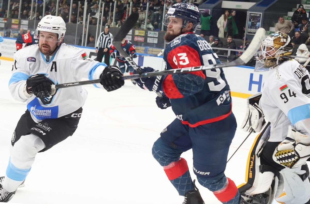    4 января составленная из североамериканцев оборона минчан не позволила развернуться атаке нижегородцев