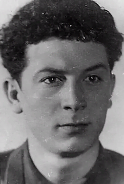 Борис Сичкин в молодости. 