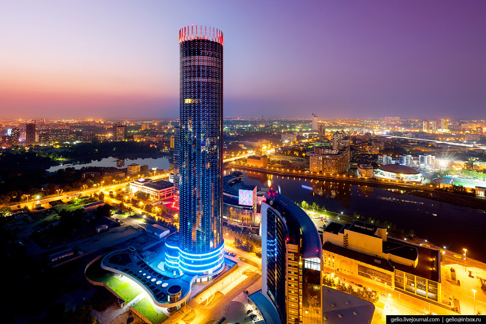 Екатеринбург. Жилой небоскрёб "Исеть".