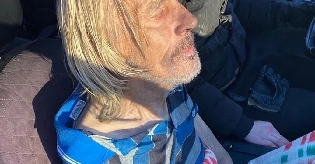 Прохожий спас из горящей квартиры учителя химии с ампутированной ногой