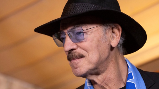    Сын Боярского опроверг слухи о госпитализации отца Роман Захаров