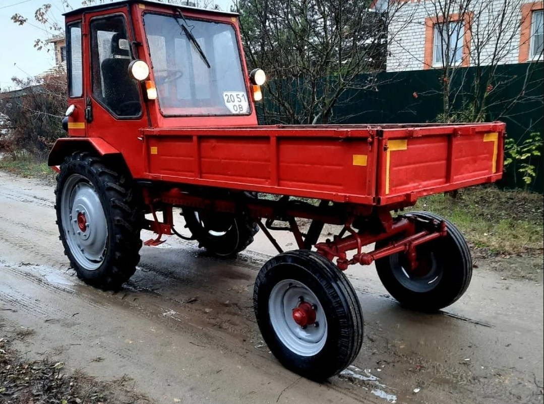 Трактор Т-16