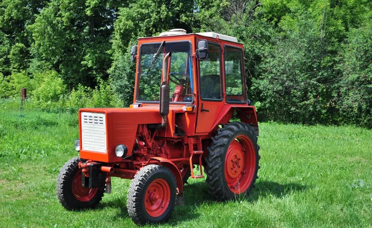 Трактор Т-25