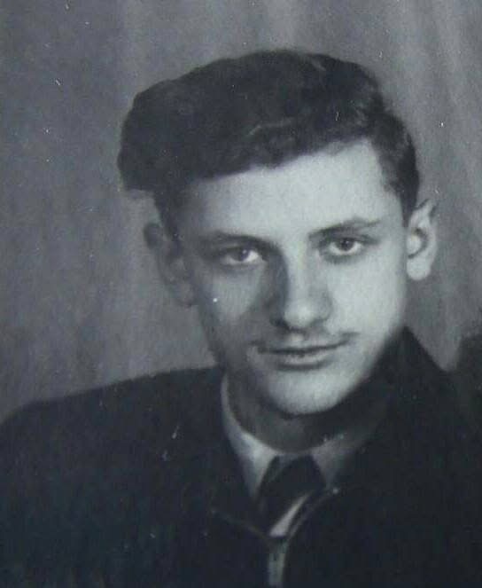 Станислав Яковлевич Красовицкий в молодости (фото из ленты Маши Турчаниновой)