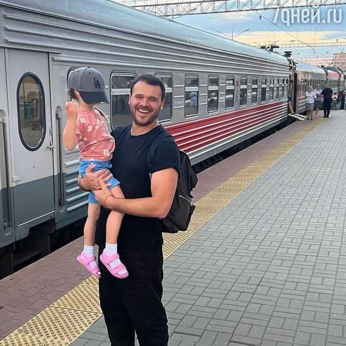    Эмин Агаларов с дочерью Афиной соцсети