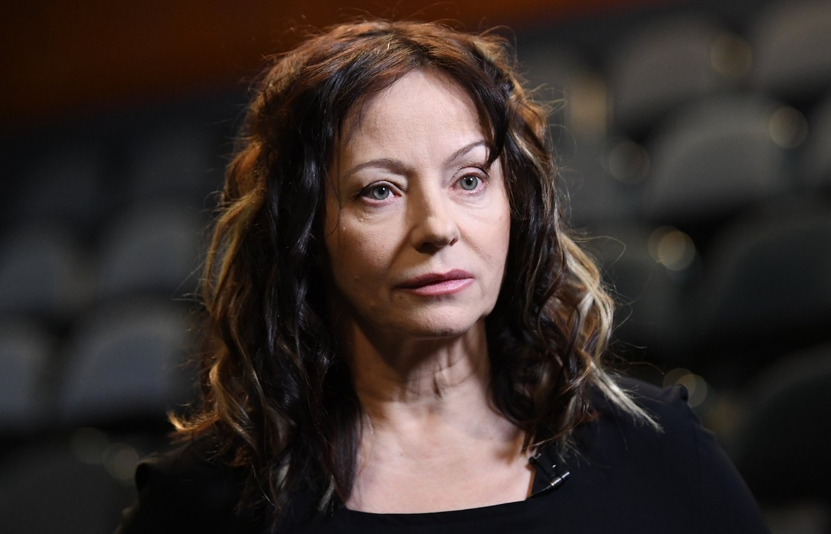    Евгения Добровольская.