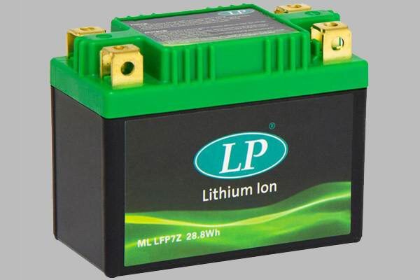 Относительно мощный прибор питания, который может применяться в качестве накопителя энергии для конструкций альтернативных источников энергии