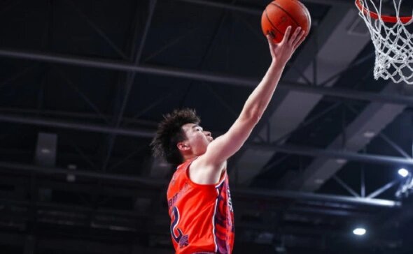 Баскетболист. фото: картинки яндекса.