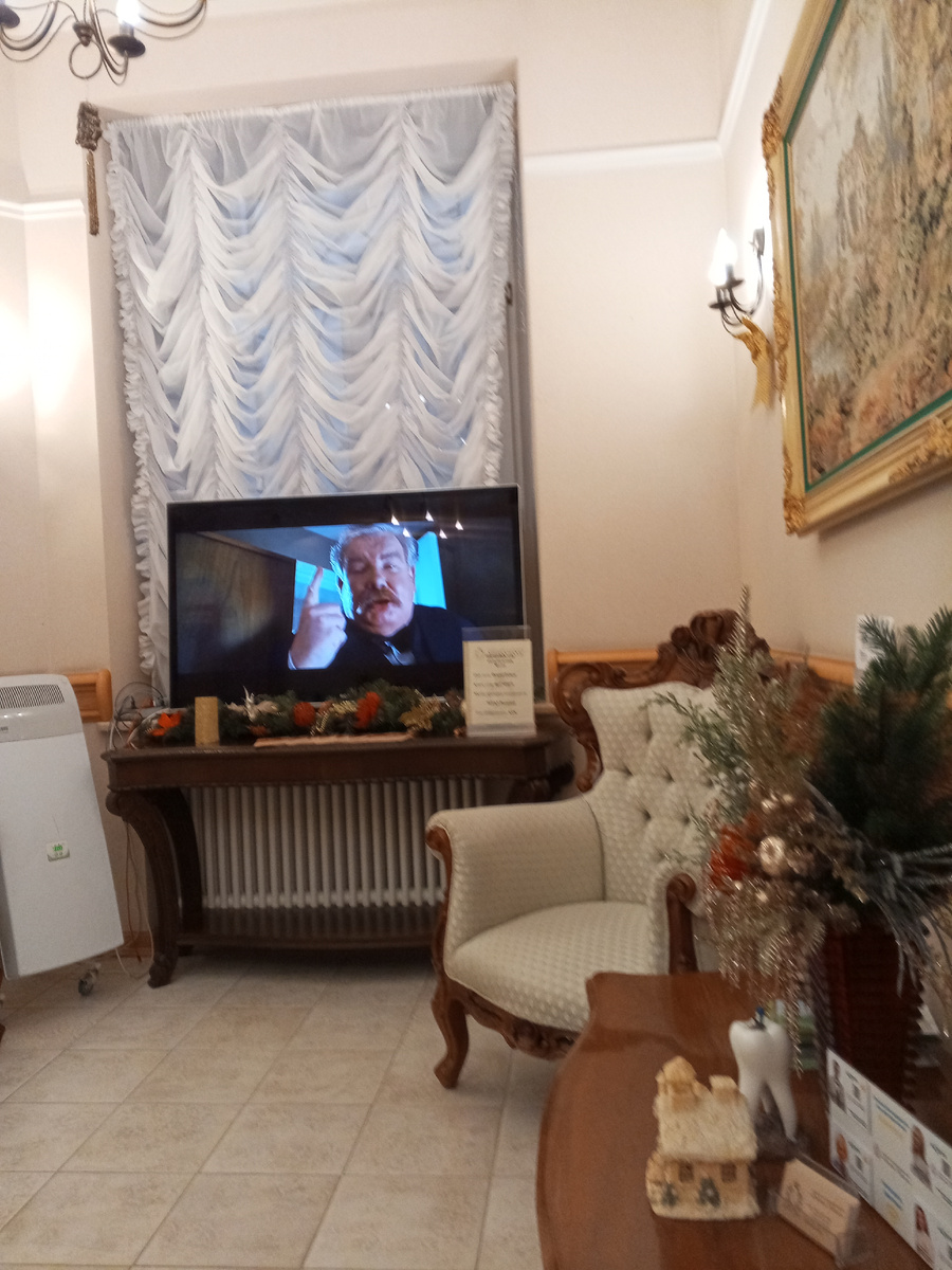Фойе в стоматологической клинике. Очень уютное. Располагает ничего не бояться, а просто отдыхать🤗