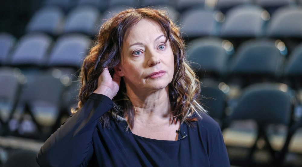     Евгения Добровольская во время пресс-подхода перед показом спектакля «Космос» по пьесе Алексея Житковского в постановке режиссера Нины Григорьевой в МХТ имени А.П. Чехова. Сергей Бобылев/ТАСС