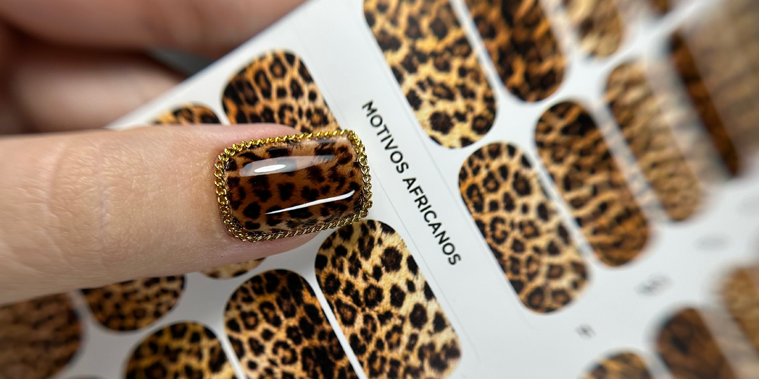 Новый тренд в маникюре и педикюре - пленки