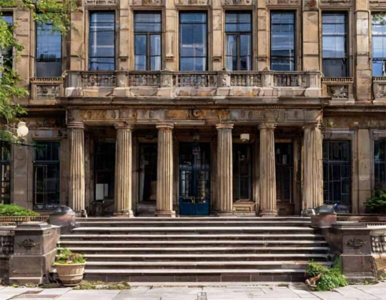    Судебная защита прав и свобод позиции КС РФ и ВС РФ выглядит примерно так, по «мнению» нейросети