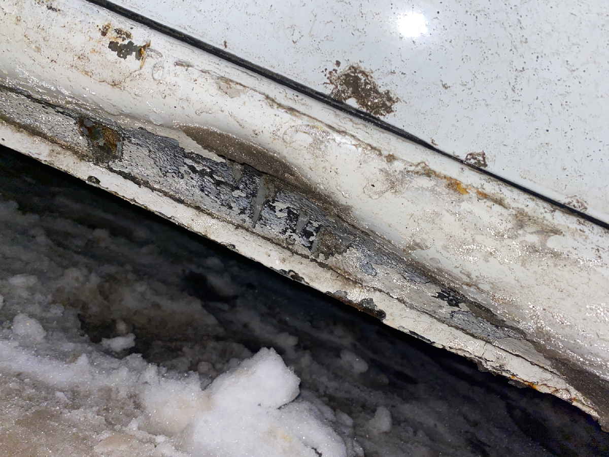 Вот такая вмятинка 