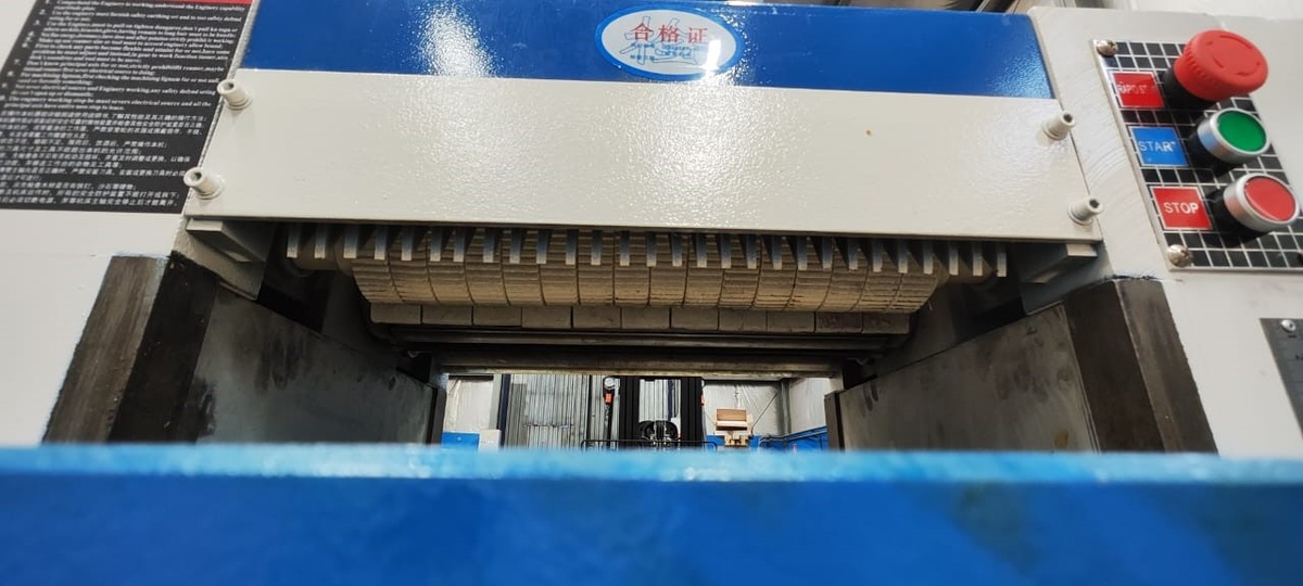 Секционный подающий вал.