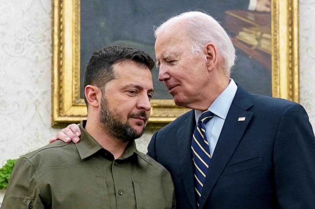    Байден заверил Зеленского в сохранении США помощи для Украины