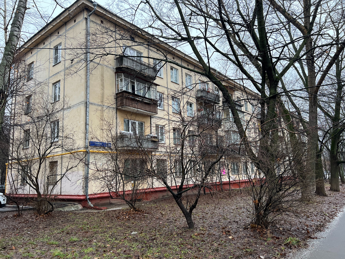 Дом №16 на улице Гримау, 2025. Фото моё.