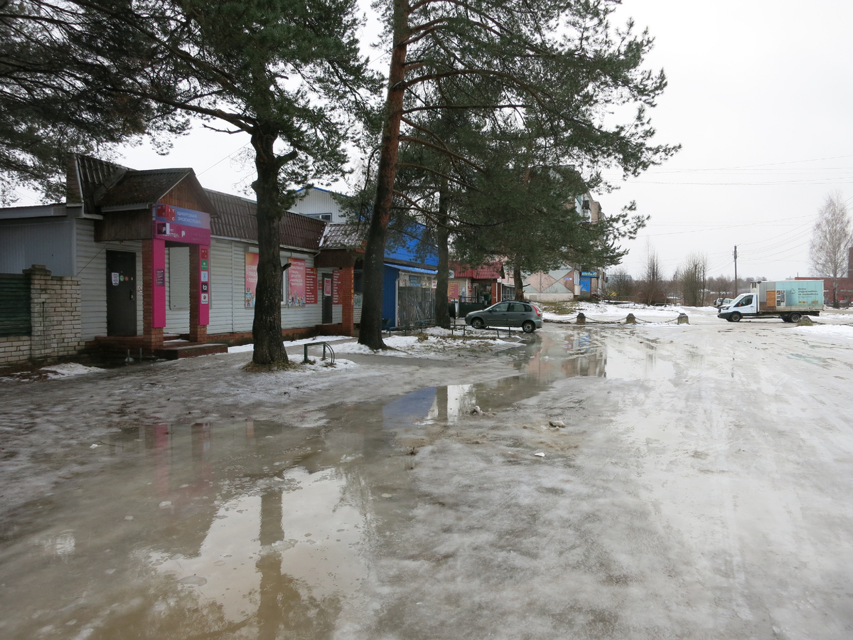 Так безлюдно в городе почти всегда....