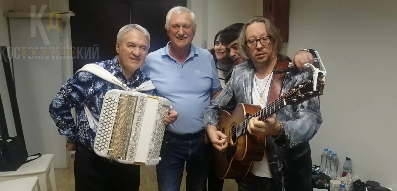    Житель Карелии спел песню Леонтьева на шоу Малахова АНТИБЕСЕДКА - КОСТОМУКША / ВК