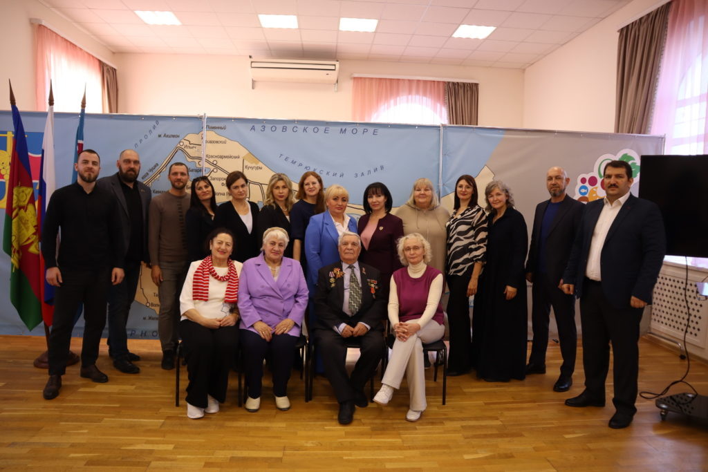    Коллектив Общественной палаты Темрюкский район. Фото Полины Коваленко, «ТАМАНЬ». tamannews