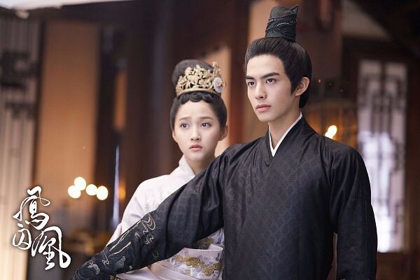 https://static.asiachan.com/Untouchable.Lovers.full.180255.jpg
