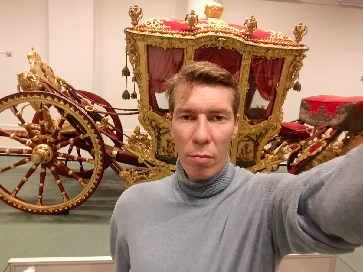 Этой кареты нет в Эрмитаже - читайте подробности в самом конце статьи.
