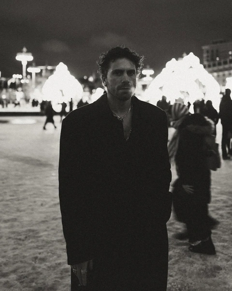 Фото из социальных сетей Таро Эмира Текина