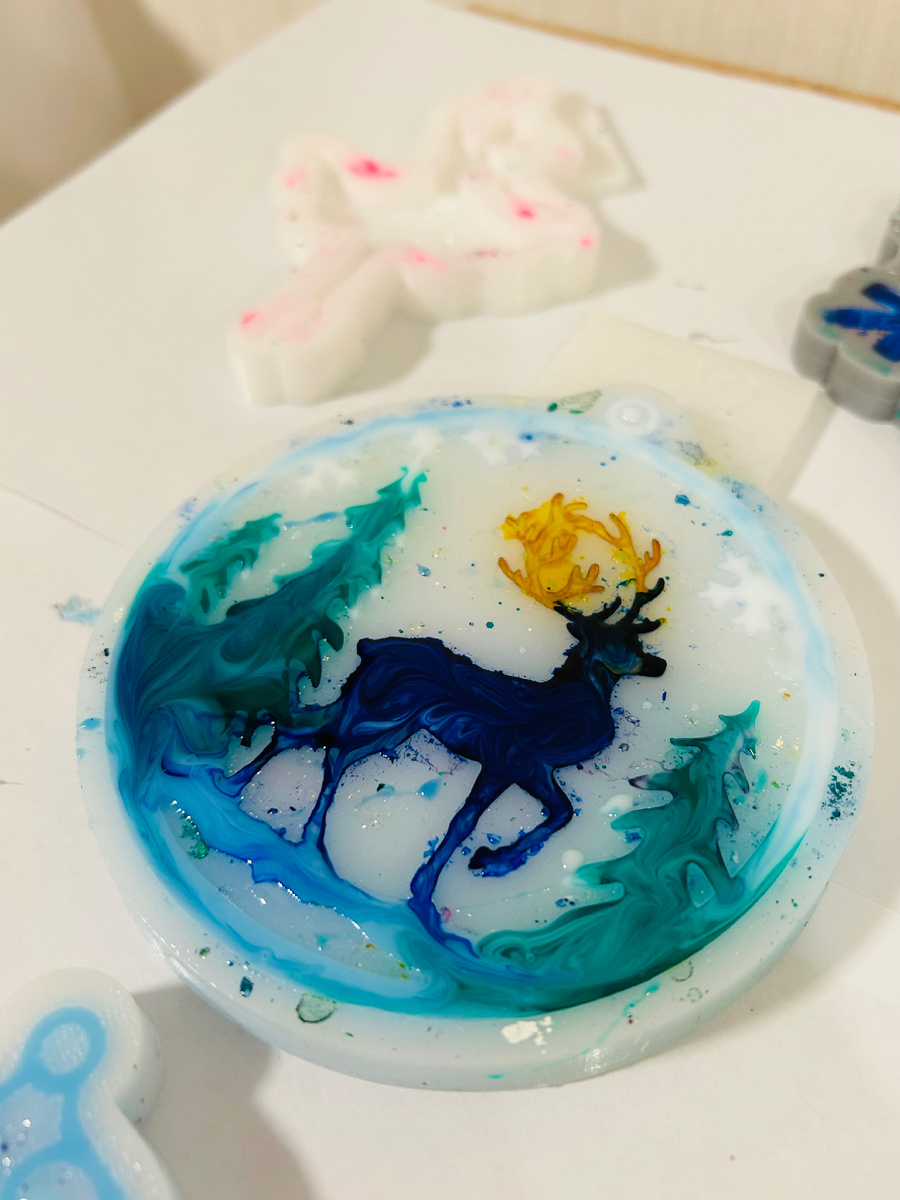 Самое сложное - выждать сутки после заливки смолы 