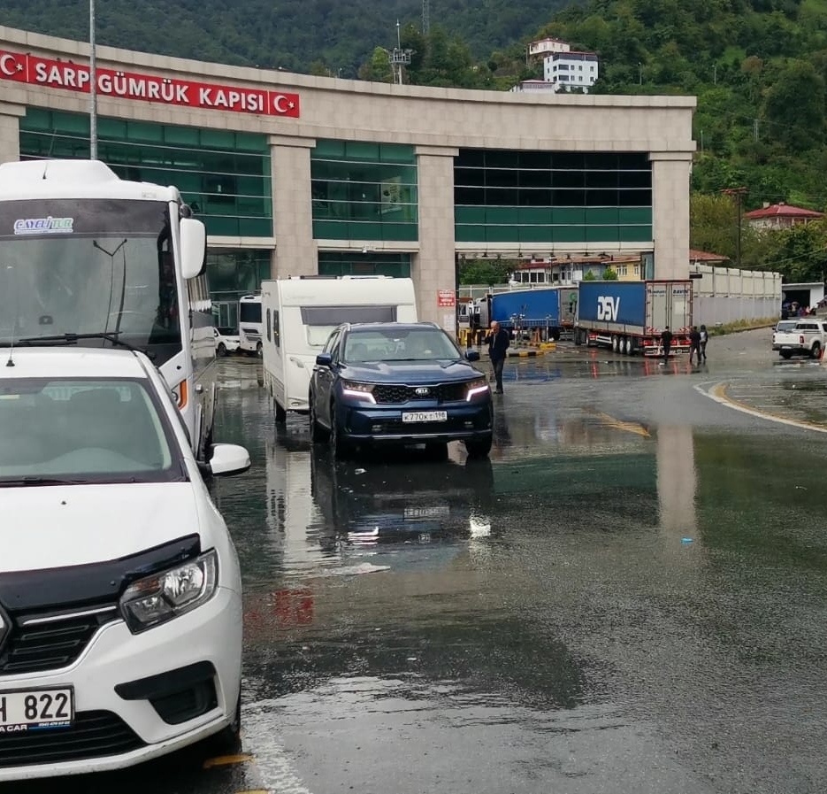 А вот я, после прохождения границы, подъезжаю к своим. 